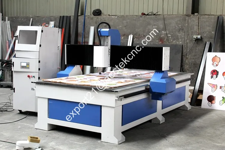 akg1212 cnc router ccd[1].jpg