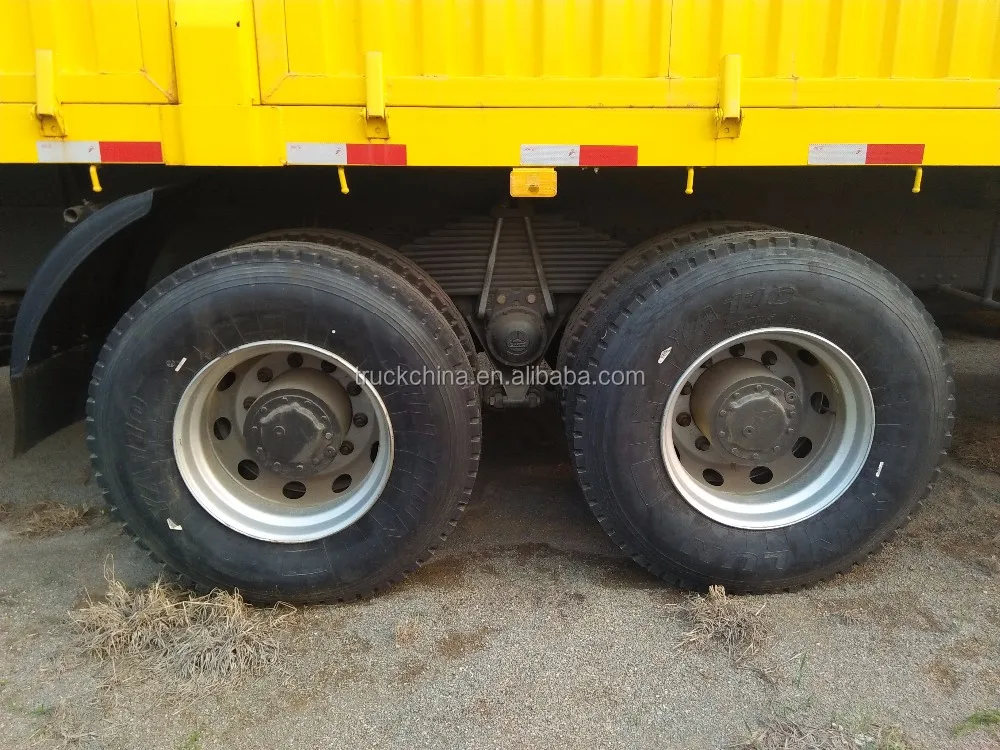 Sinotruck howo 6X4 Lorry Truck Van Stake truck Cargo Truck for sale.jpg