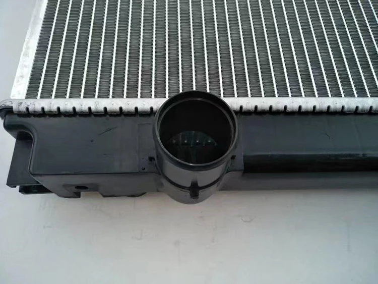 auto radiator pa66 gf30