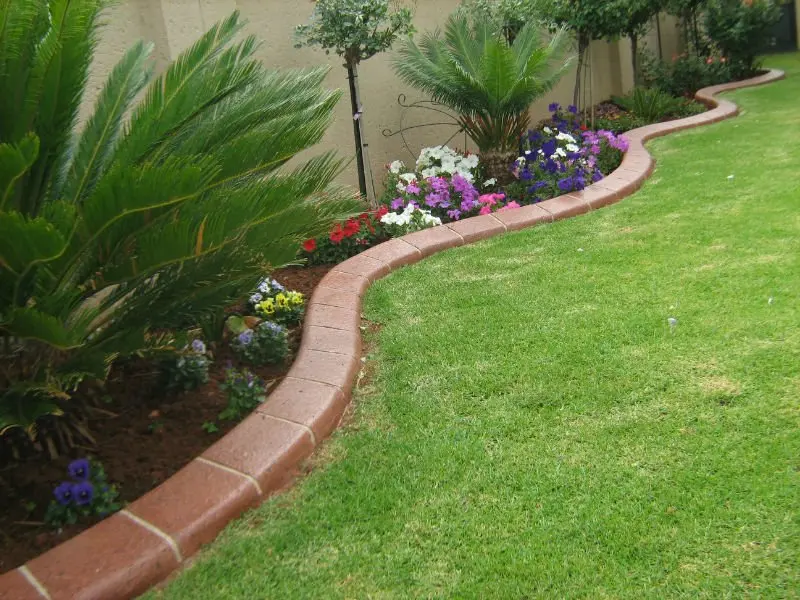 Continues Concrete Kerbing Edging Decorative Landscaping Kwik