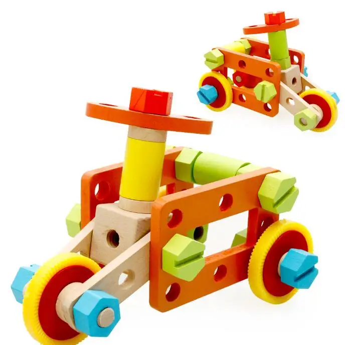 self moving toy car