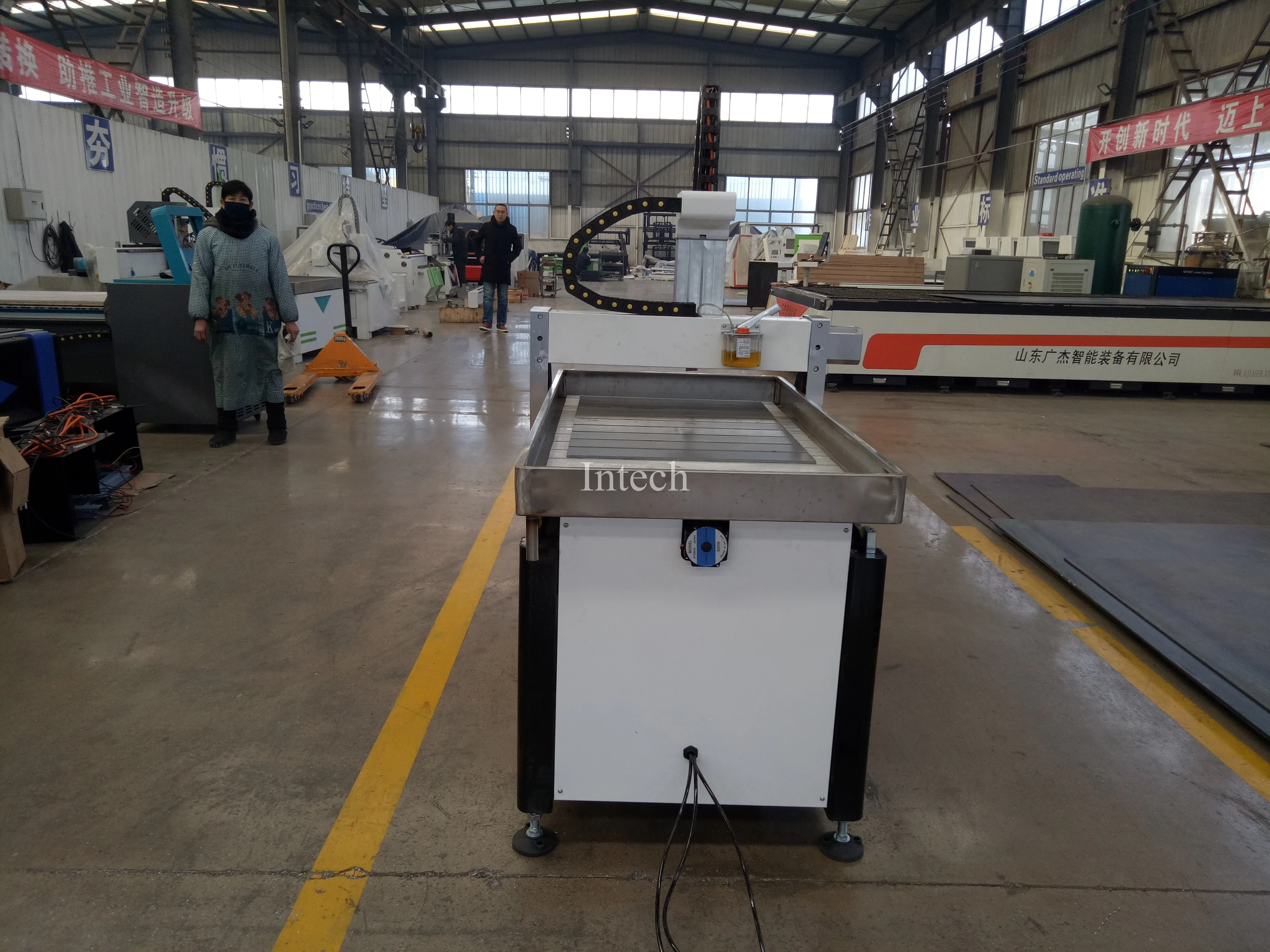 Well known wood engraving wood carving cnc router machine