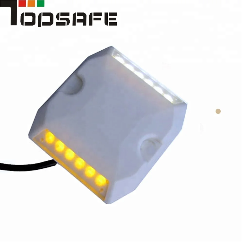 wired road stud p(w+y)2.jpg