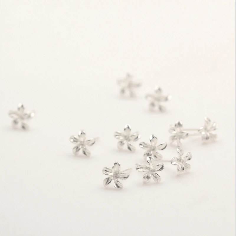 

Factory Price 100% 925 Sterling Silver Fashion Minimalism Plumeria Stud Earring Fine Jewelry for Female