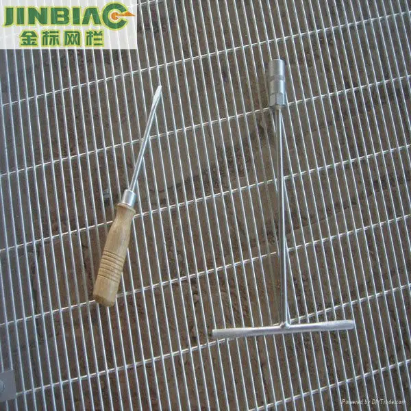 conew_high_security_fence