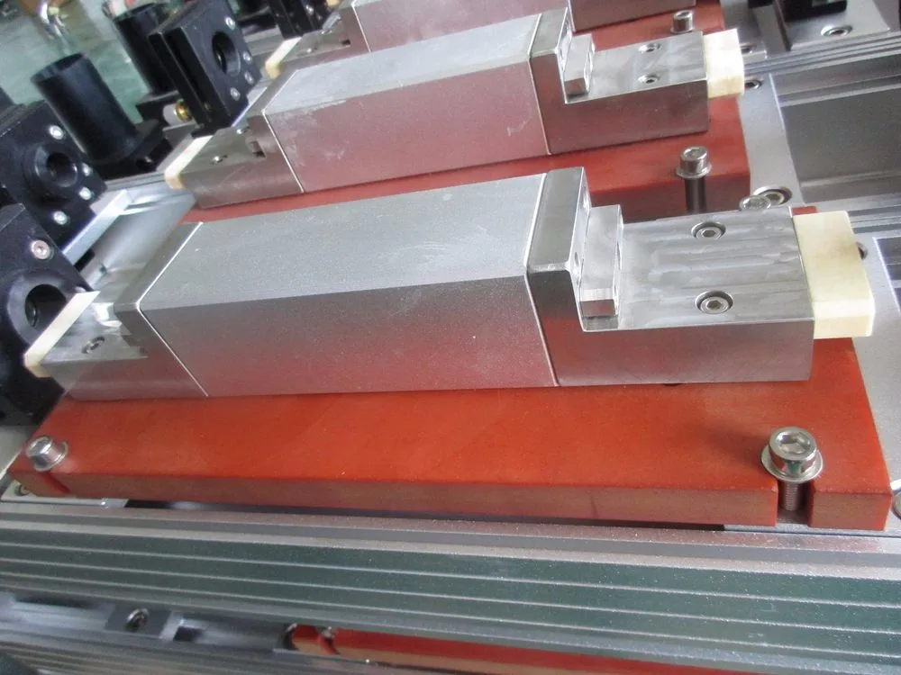 Laser cavity for laser machine/ metal cutting machine