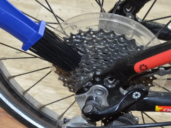 
Bicycle chain cleaning chain brush cleaner,maintenance motorcycle chain brush tool,bike chain brush wheel chain saw tooth 