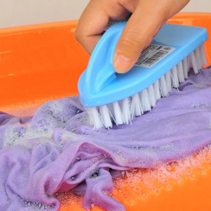 
HQ8119 assorted colors iron shaped PP scrub brush 