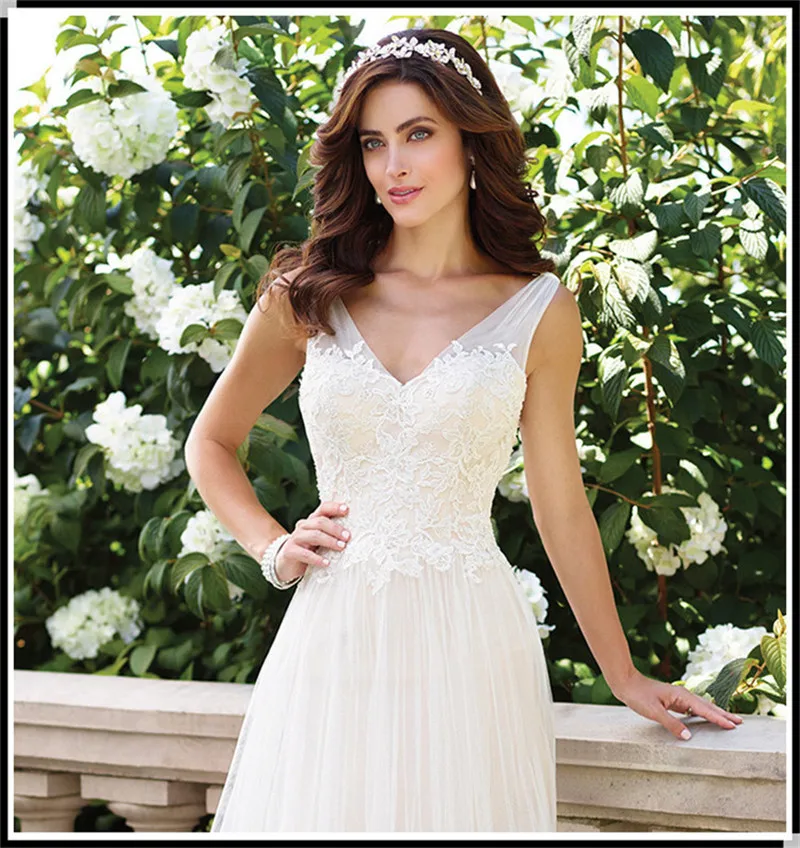 

Alibaba new design wedding dress sexy sleeveless backless chapel train dresses lace applique ball gown wedding dress, White