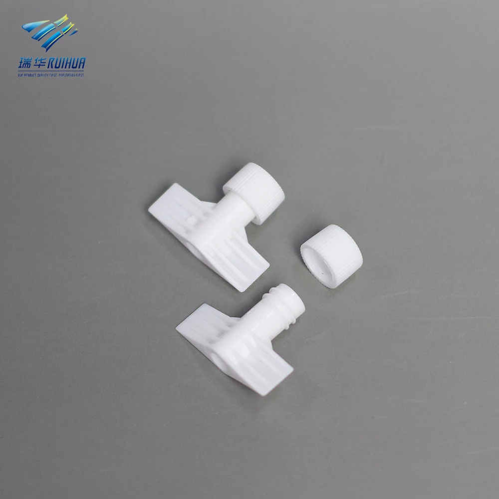 DIA6(1) plastic spout with cap