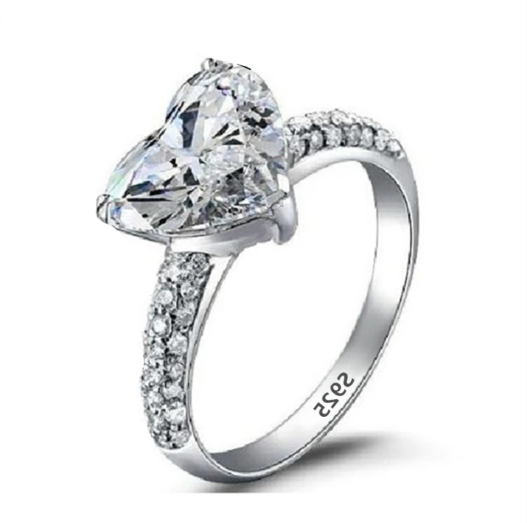 

Hot Sell in Europe and the of the heart-shaped zircon ring high-grade platinum plating R048