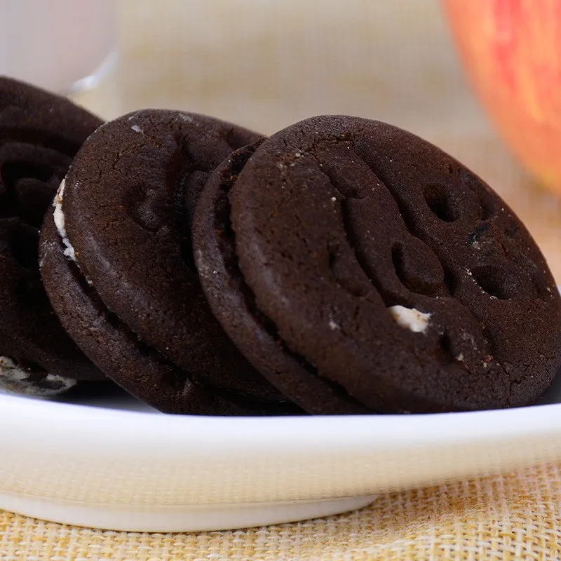 奶油中心填充三明治牛奶巧克力饼干