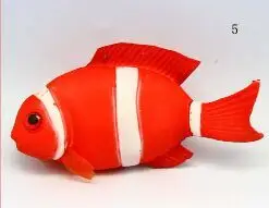 20 Découpe mini poissons 4.5 x3.5 cm ACCUCUT Assortis Fabrication Carte de pêche poisson rouge