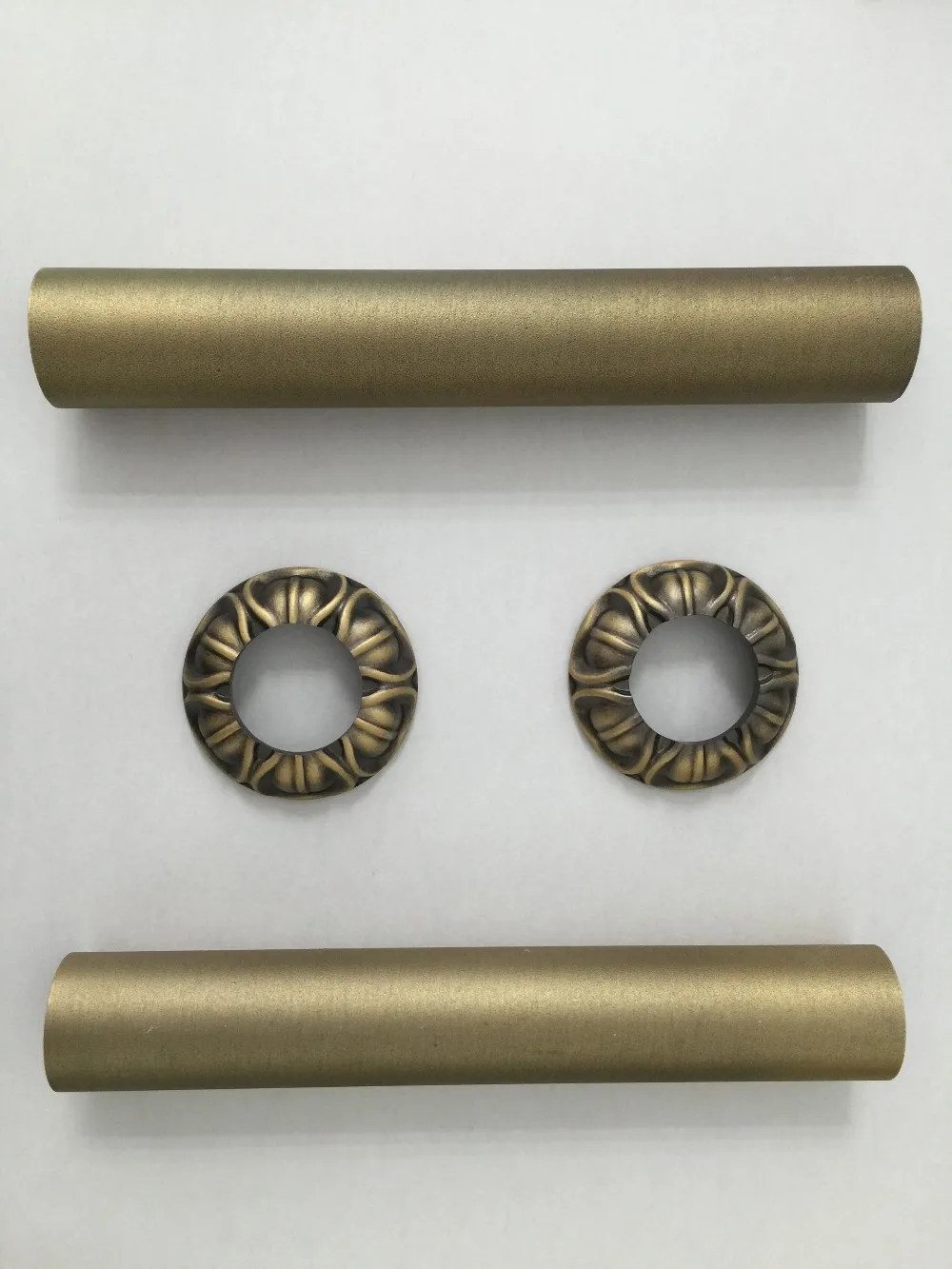 Antique Style Thermostatic Period Radiators Decorative Pipe And Cover