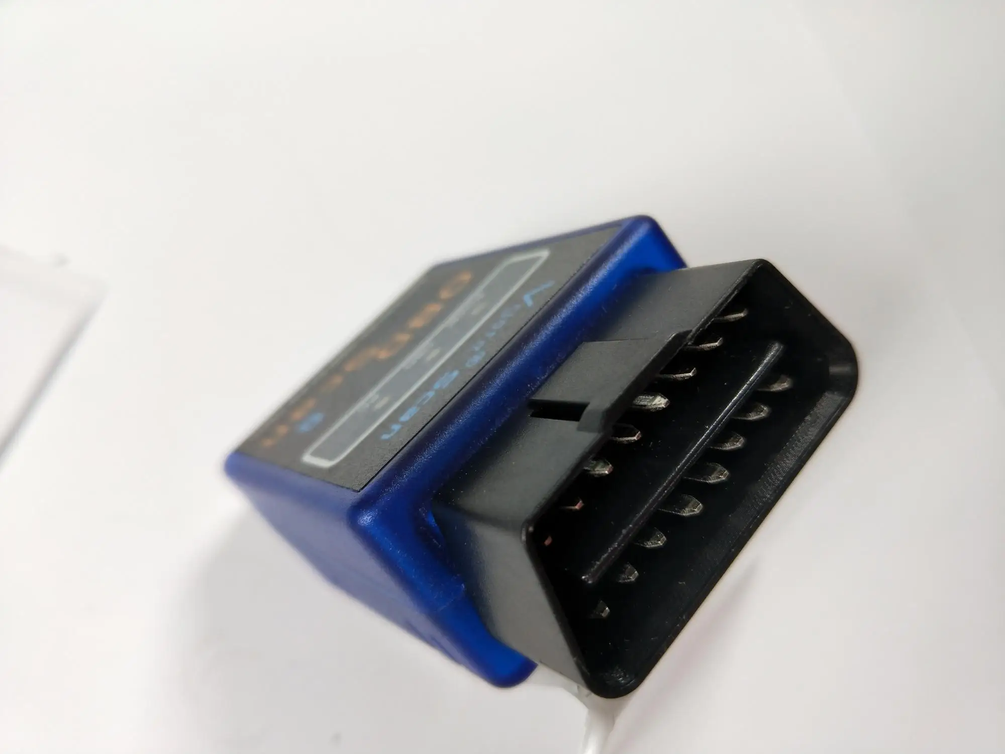 Professional universal Auto car OBD diagnostic tool scanner gps tracker