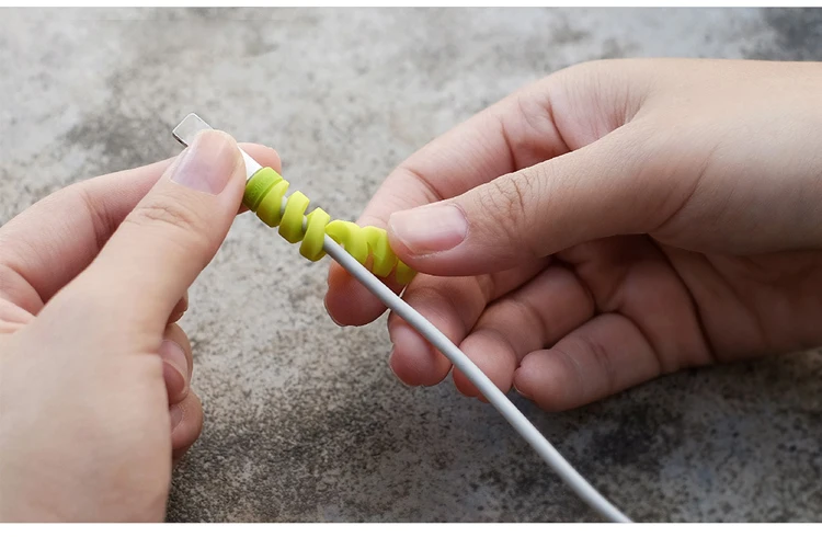 USB Cable protector (4).jpg