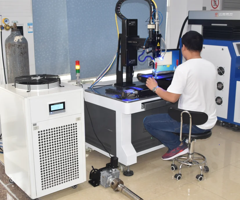 
China manufacturer 500W 750W 1000w 1500w Continuous fiber laser welding machine for hardware metal <span style=