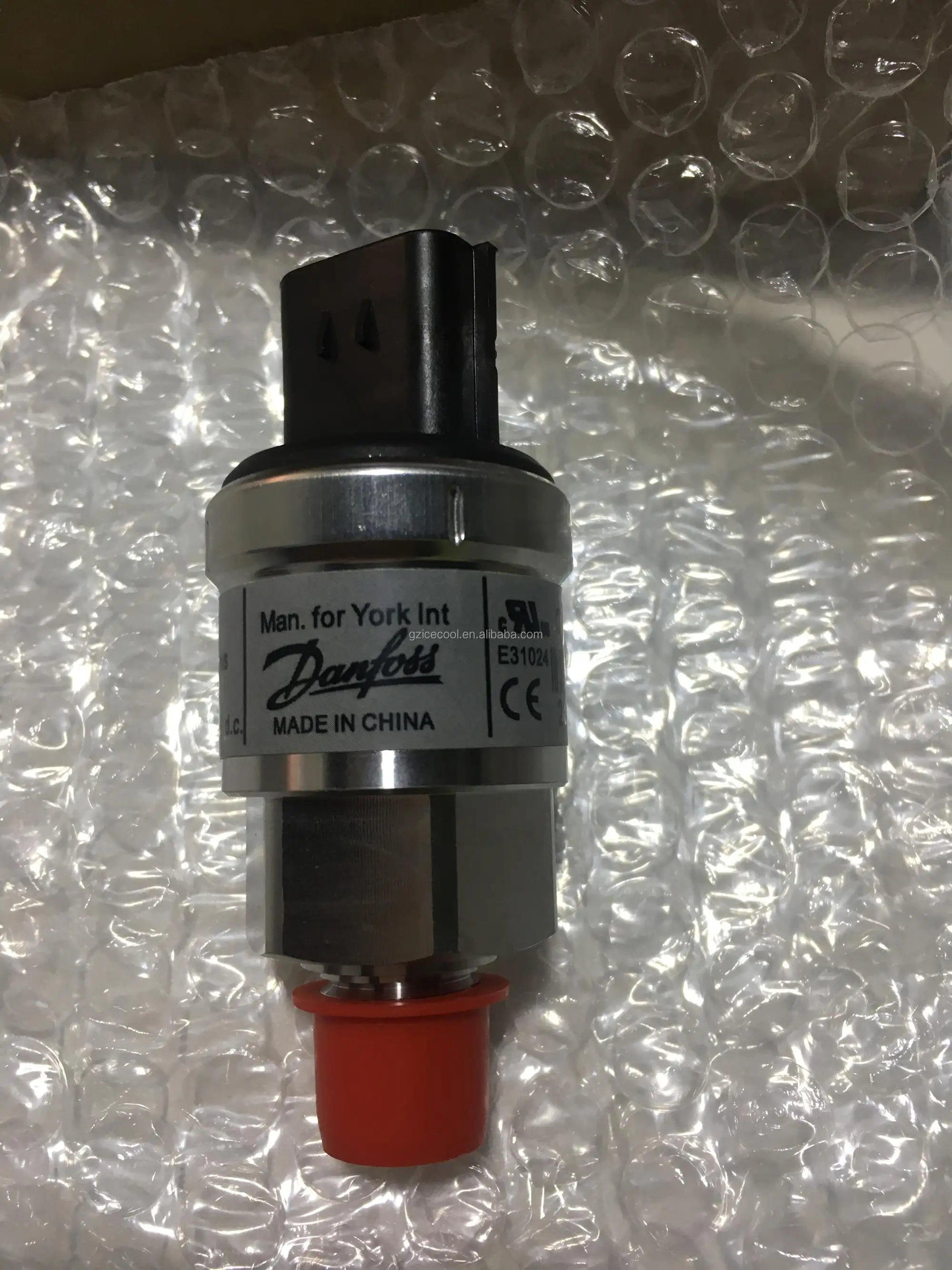 replacing pressure transducer for york ycal