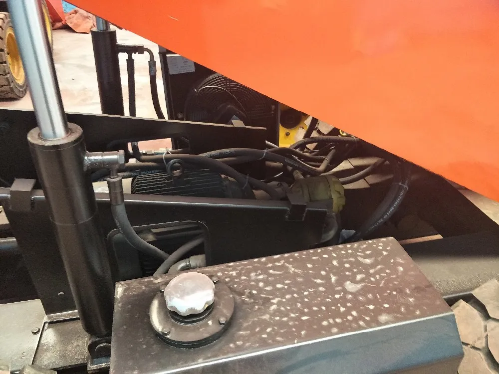 mucking wheel loader for coal mine