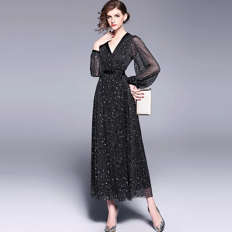 

2019 Star hot drilling gauze V-neck Lantern sleeve evening dress, White