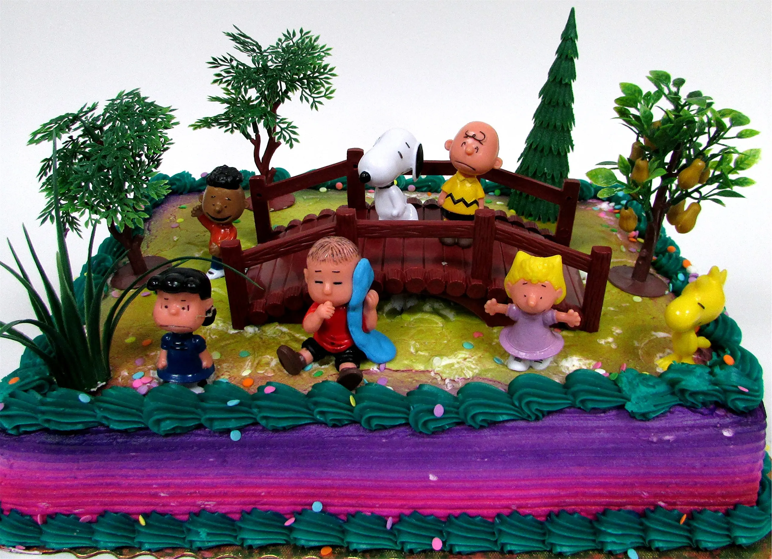 Peanuts Charlie Brown 18 Piece Birthday Cake Topper Set Featuring Charlie Brown Schroeder Linus Lucy Peppermint Patty Woodstock and More Snoopy