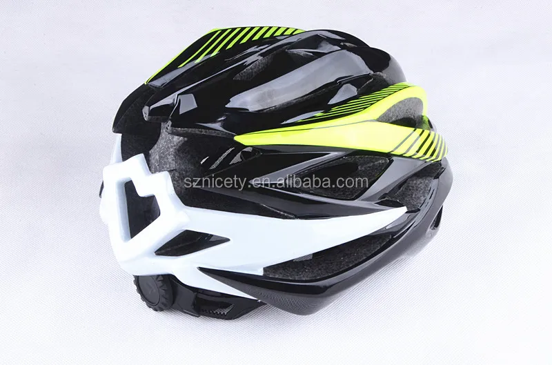 bicycle helmet with turn signals