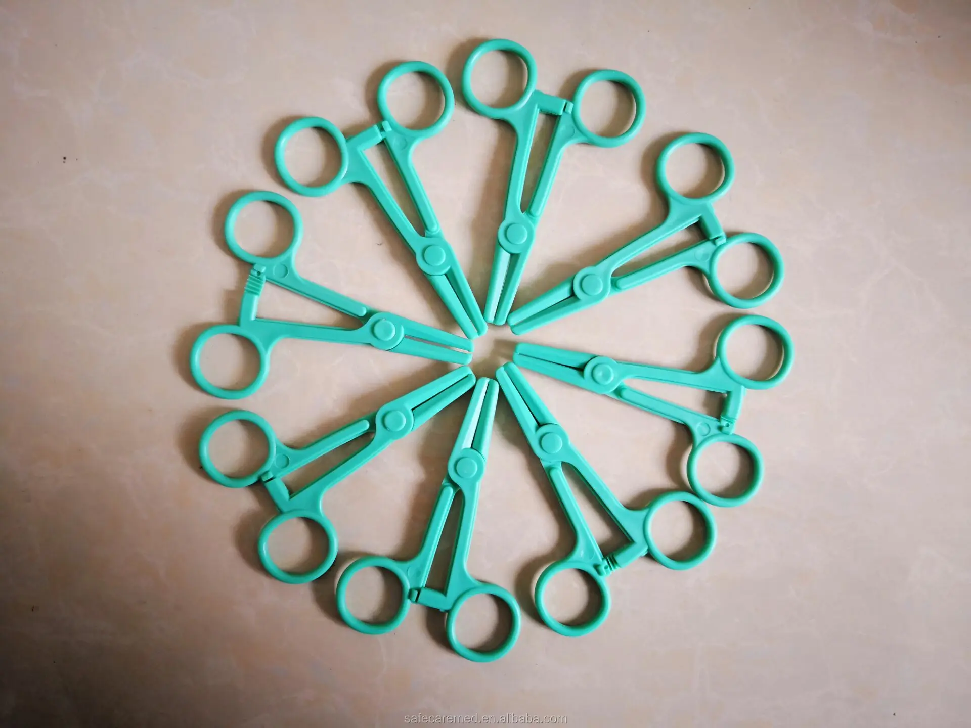 Surgical Instruments Hemostatic Forceps Straight Plastic Artery Forceps