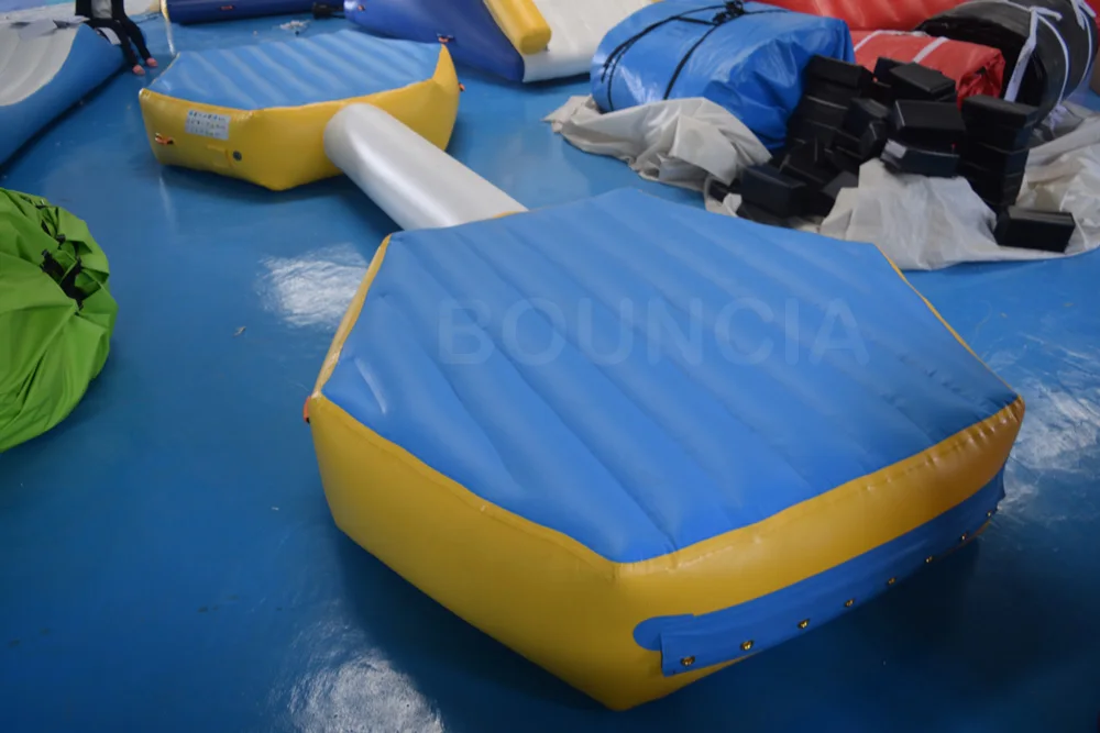 inflatable floating obstacle