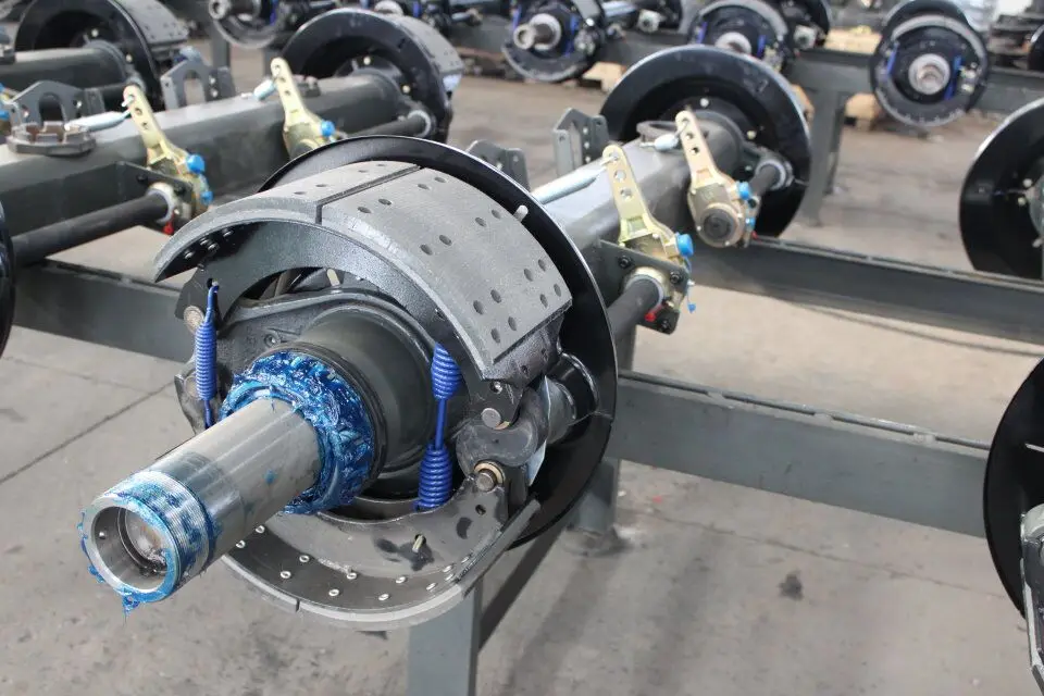 American trailer axle (84)