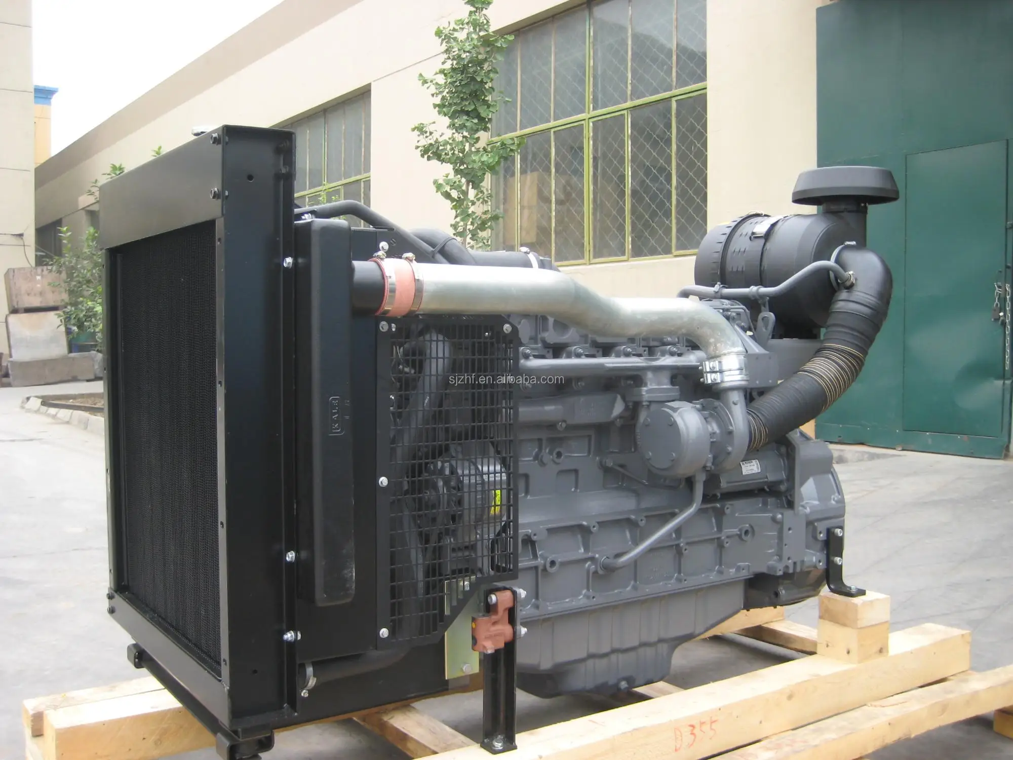 Двигатель deutz bf6m1013fc. Deutz d2011l03. Deutz bf06m1013fc. Двигатели deutz bf6l913 коллектор. Deutz bf1015.