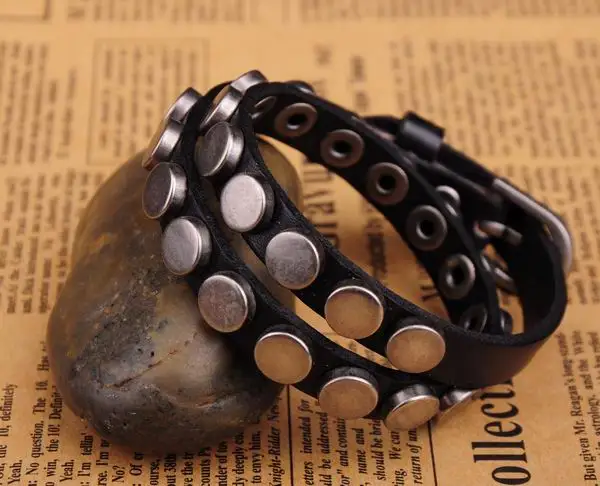 Details about G402 Black Hot Charm Metal Alloy Studded Double Wrap Leather Cuff Bracelet Men's Details about G402 Black Hot Charm Metal Alloy Studded Double Wrap Leather Cuff Bracelet Men's
