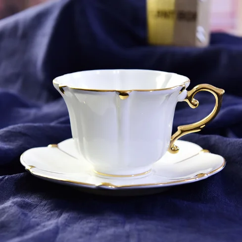 Royal luxury gold edge bone china wedding favors porcelain coffee tea cup and saucer set