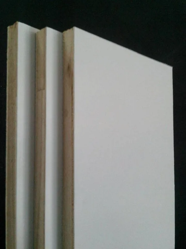 
white color polyester Blockboard in paulownia core 
