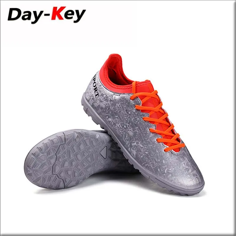 

New fashion cheap wholesale indoor soccer shoes for men, Request