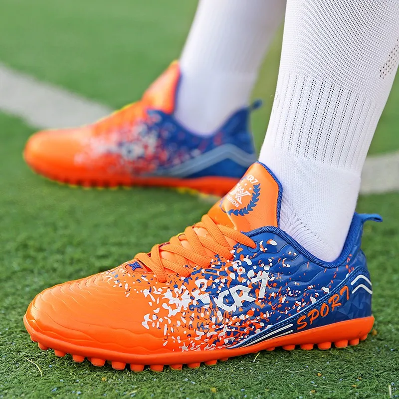 Wholesale Kids Football Shoes Cr 7 Outdoor Sports Athletic Soccer Boots