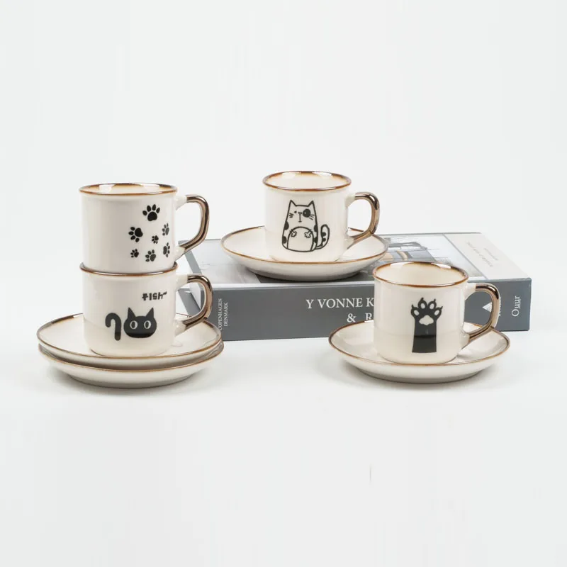 disposable tea cups and saucers