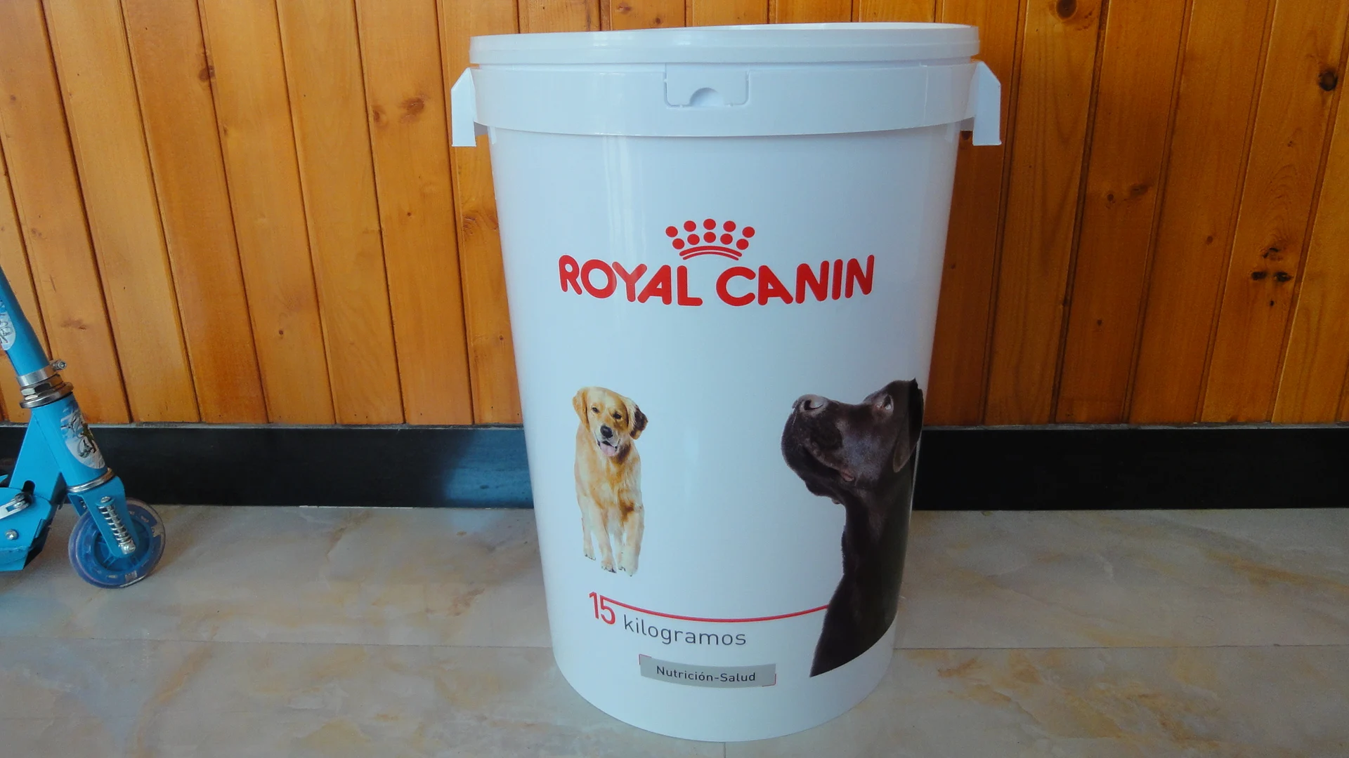 pet food barrel.JPG