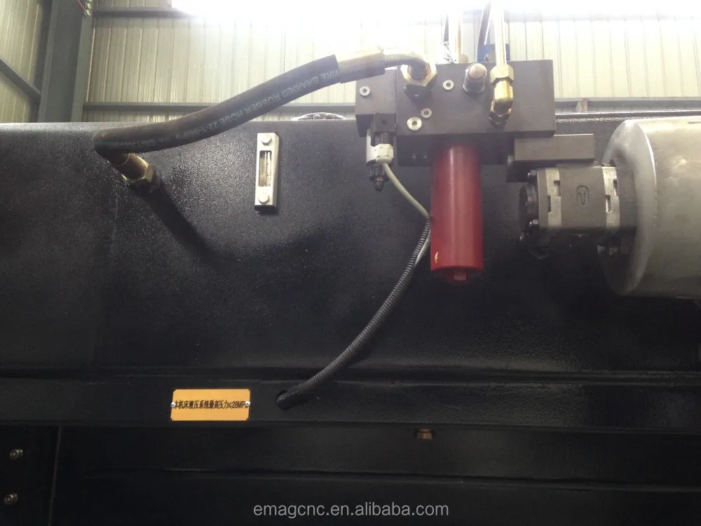 8 Valve and pump(BOSCH,Germany) of CNC press brake.JPG