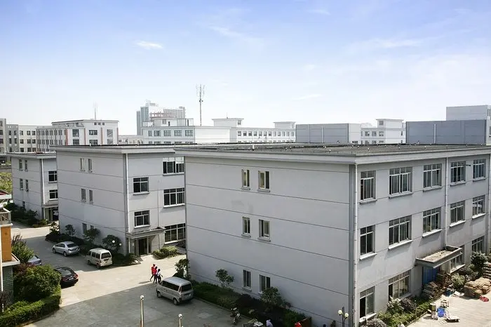 LINE (82)