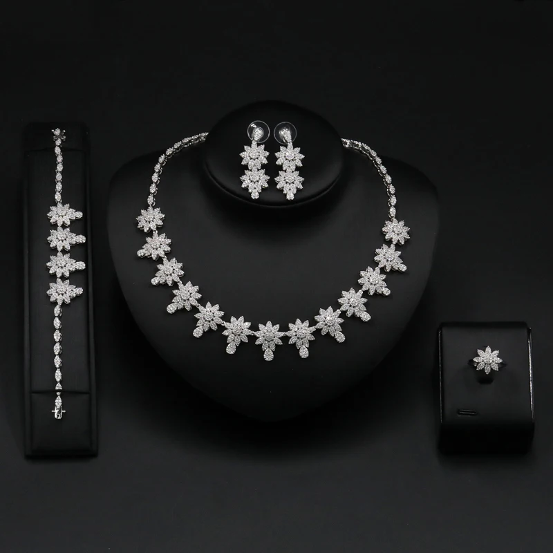 

Vantage Silver Color Beautiful Designer Gold Necklace Set Fashion Jewelry Sets Cubic Zircon Jewelry Sets Jewelry Type