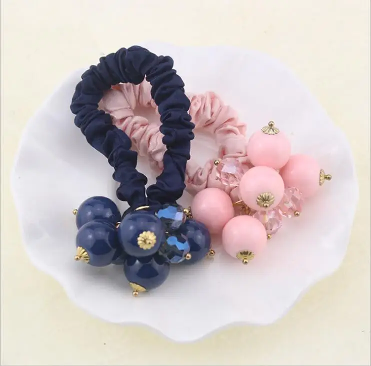 plastic flower hair clips