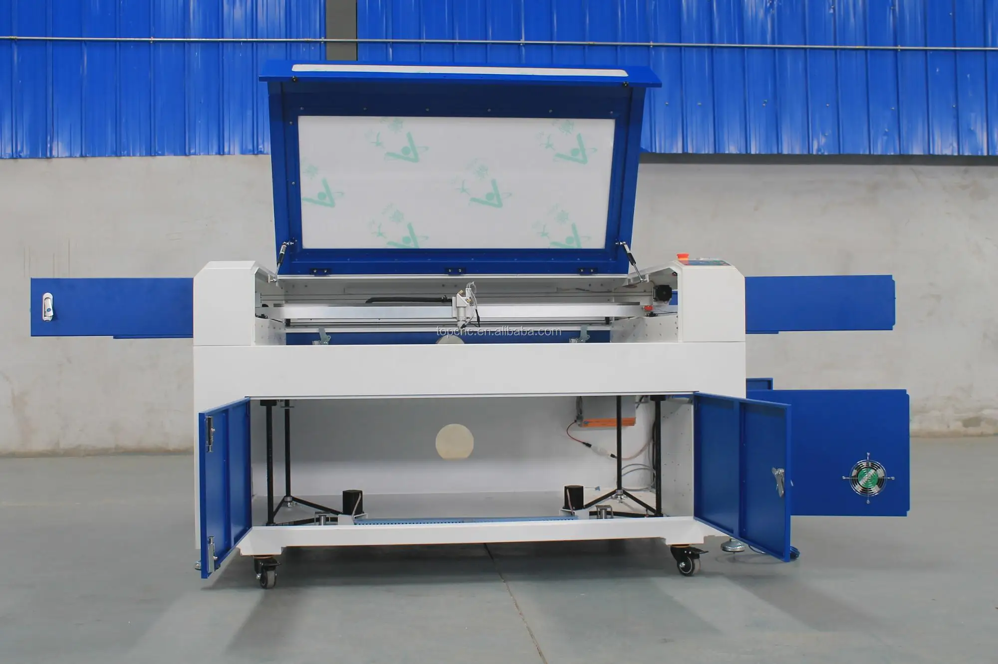 laser machine.JPG