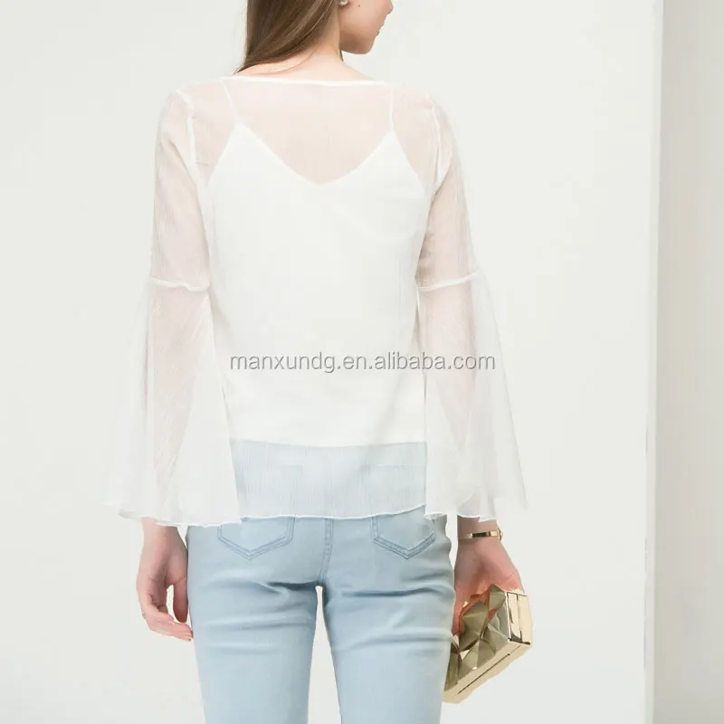 camiseta blanca transparente