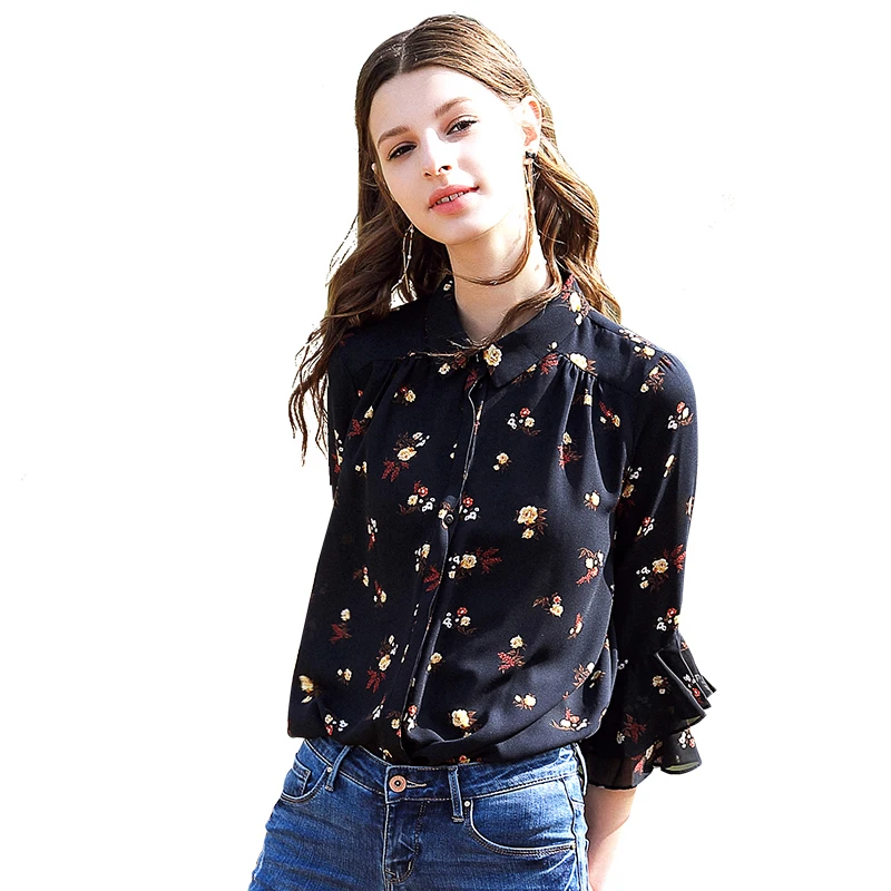 

2019 spring new women's trumpet sleeves printed ladies chiffon casual shirt, Shown