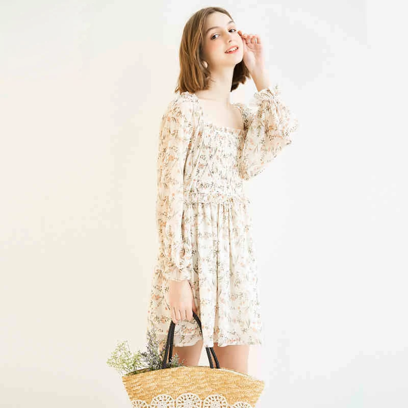 

2019 Spring Summer new fairy skirt French retro field wind lotus leaf square collar floral chiffon dress, White