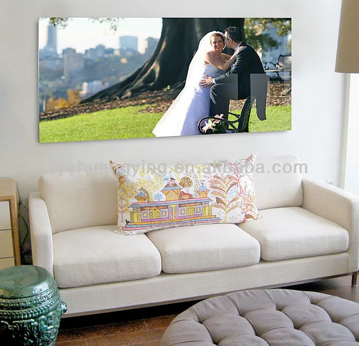 Prints-on-Glass-Lounge-Wall-700a