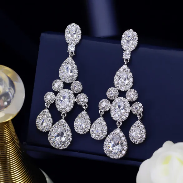 

Top Quality Chandelier Water Drop Shape CZ Cubic Zirconia Elegant Long Dangle Women Engagement Wedding Earring