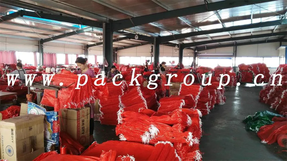 sell 30kg red color pp mesh bags o<em></em>nion mesh bags