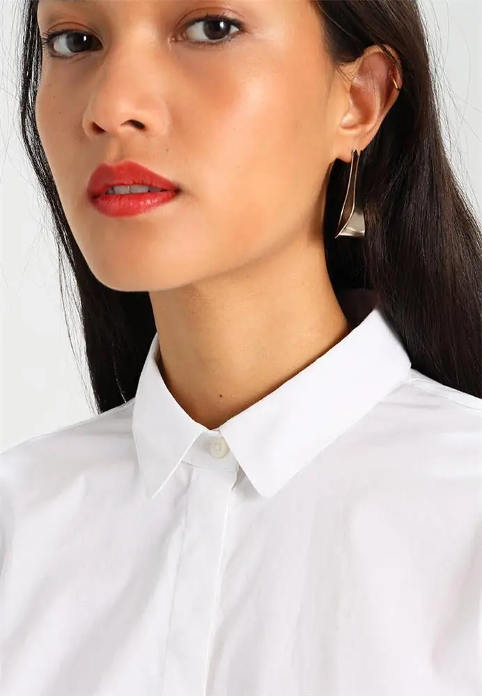 卸売レディース長袖ホワイトシャツオフィスレディースフォーマルビジネスウェア Buy 女性長袖白シャツ レディース長袖事務服 女性オフィスシャツ Product On Alibaba Com