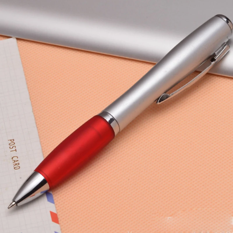 新网上批发塑料促销礼品各种颜色点亮笔 led 塑料光笔